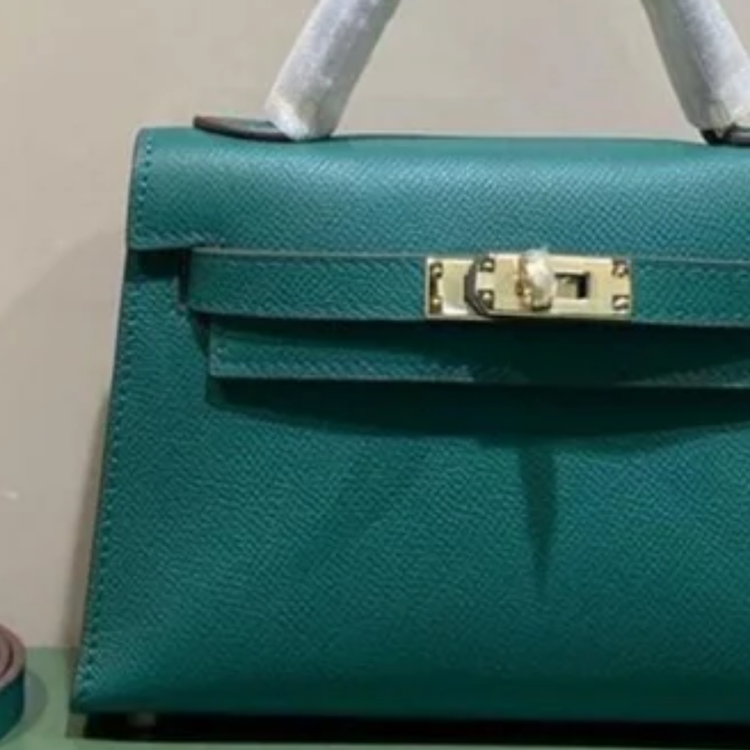 Bag 20 Kly with Gold Hardware in Green